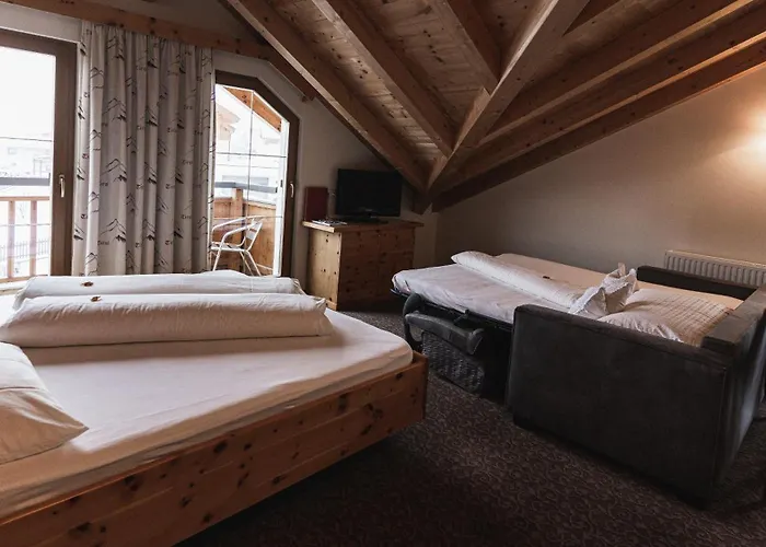 Truya - Hof Pensión 3*