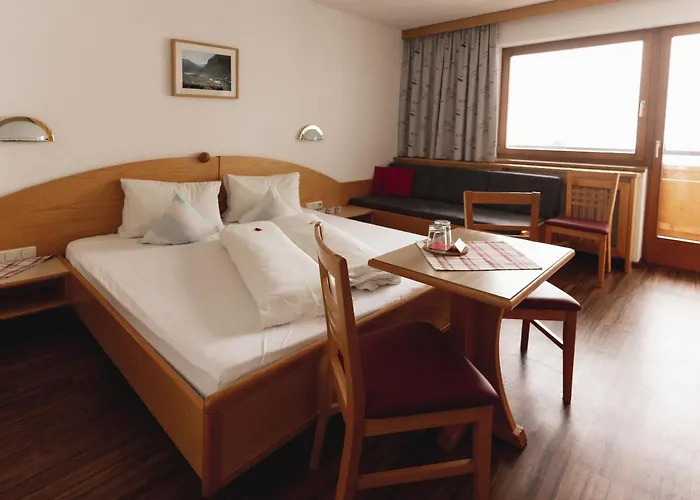 Truya - Hof Pensión 3*