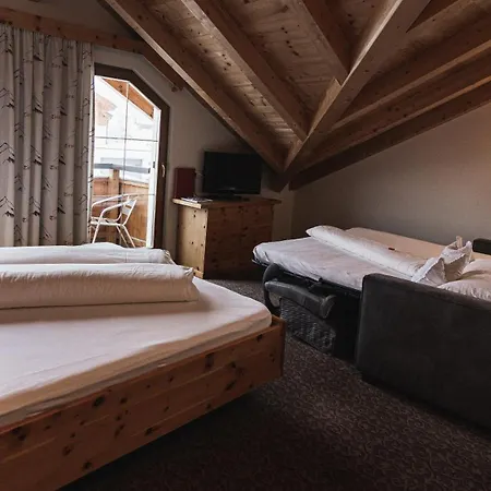 Truya - Hof Πανσιόν 3*