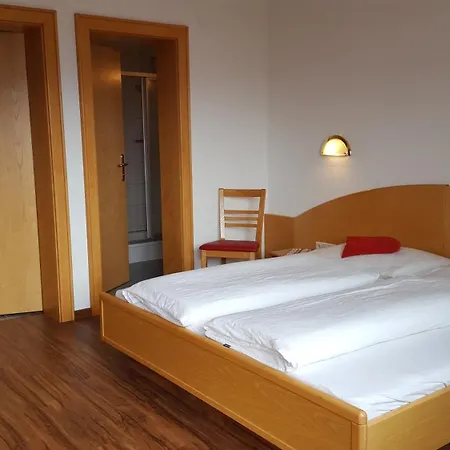 Truya - Hof Guest house