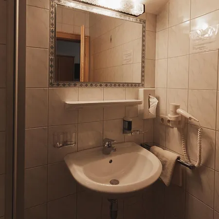 Πανσιόν Truya - Hof